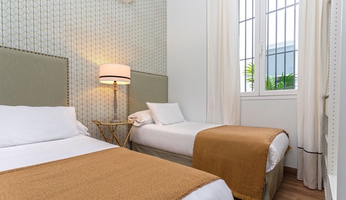 Apartment, 3 Bedrooms, Patio