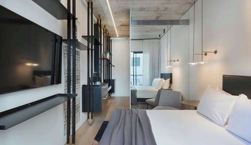 Deluxe Room, 1 Queen Bed, City View