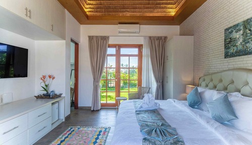 Deluxe Villa