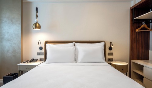 Superior Double Room, City View