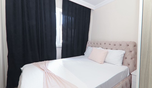 Standard Condo, Balcony