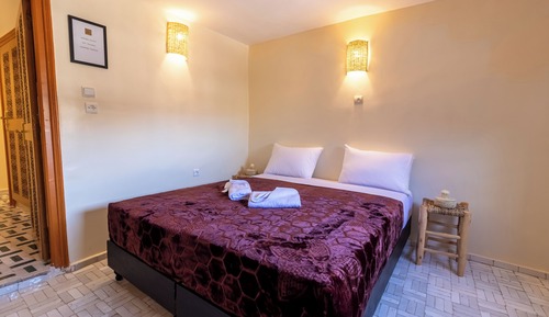 Economy Double Room, Patio, City View