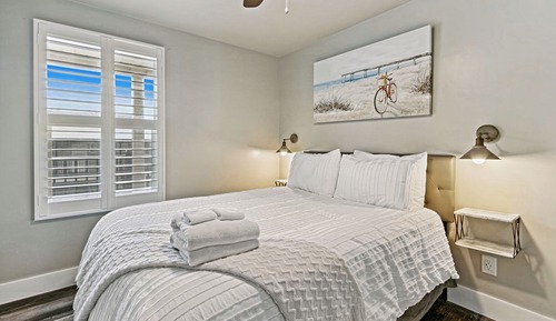 Luxury Condo, Pets Allowed, Partial Ocean View