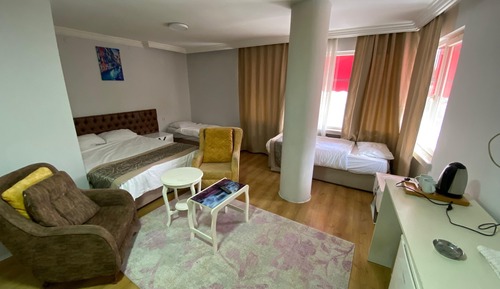 Basic Triple Room, Balcony, City View