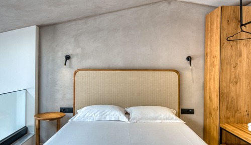 Signature Suite, Partial Sea View