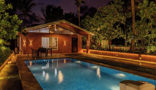 Luxury Villa, Patio, Garden View