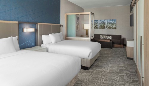 Suite, 2 Queen Beds, Non Smoking (Mobility Accessible, Tub)