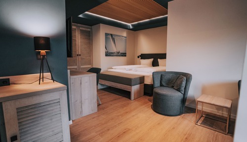 Junior Room, Balcony