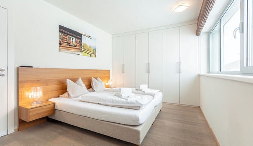 Superior Ferienwohnung mit 1 Schlafzimmer & Sommer Pool