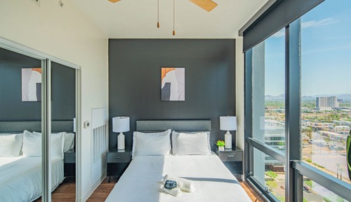 Exclusive Studio, 1 Queen Bed, Non Smoking, City View