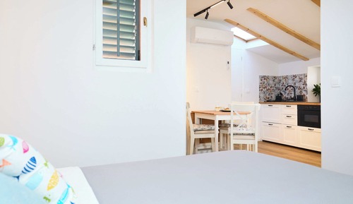 Apartment (0 Bedroom)