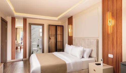 Deluxe Double Room, City View