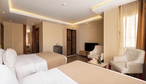 Comfort Quadruple Room