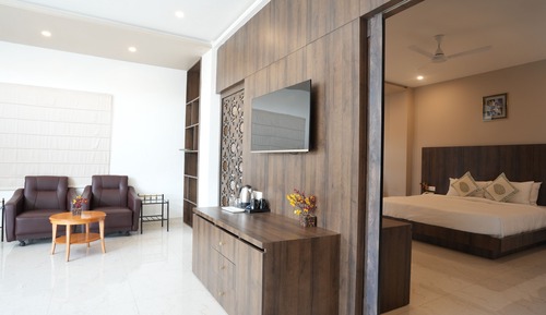 Luxury Suite
