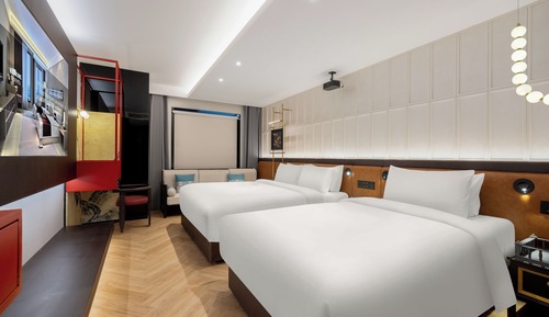 Family Triple Room, City View