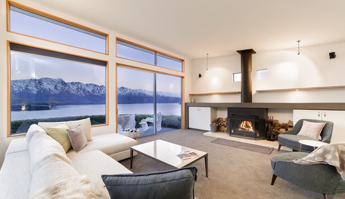Panoramic House, Lake View
