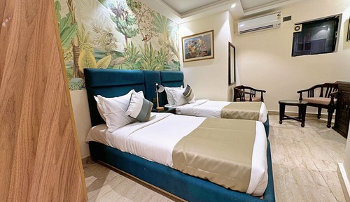 Deluxe Double or Twin Room, No Windows