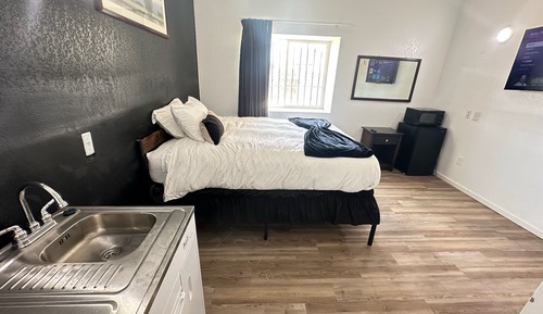 Deluxe Studio Suite