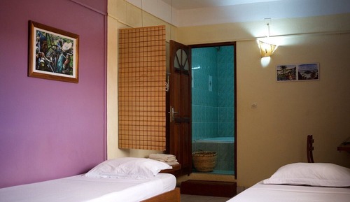 Basic Twin Room