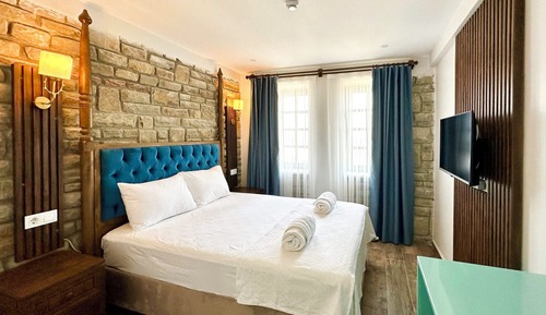 Economy Double or Twin Room, Garden View