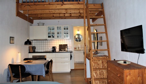 Apartment, Lakeside