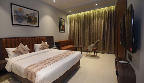 Family Suite, City View