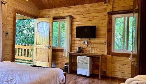 Deluxe Cottage