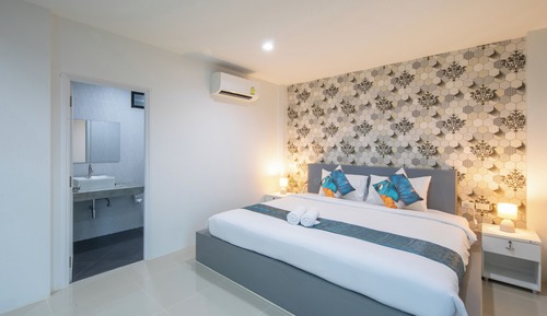 Deluxe Double or Twin Room, Microwave