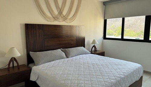 Classic Apartment, 2 Bedrooms, Private Bathroom