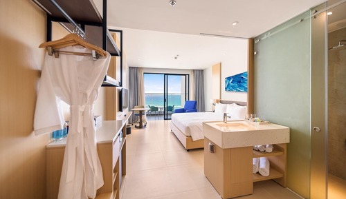 Deluxe Room, Beach View