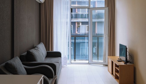 Comfort Room, Balcony