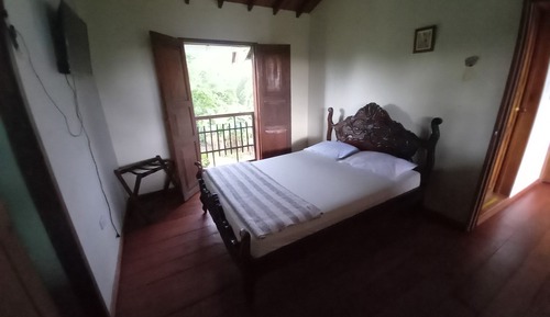 Basic Double Room, Garden View