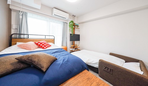 C-1/Accommodates three-person, Non Smoking