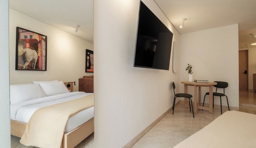 Studio Suite, Kitchen