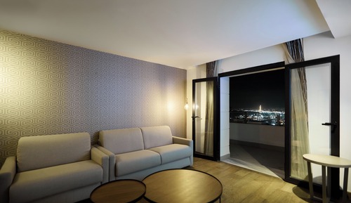 Elite Suite