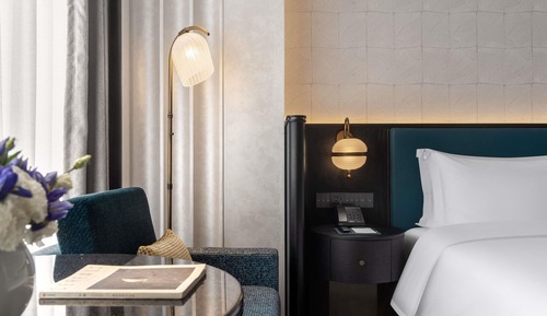 Luxury Room, 1 King Bed, City View