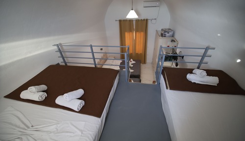 Family Studio Suite, Balcony, Mountain View