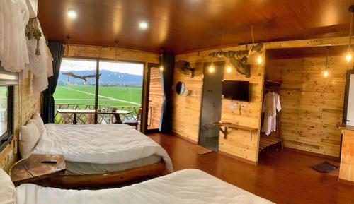 Premium Quadruple Room, 2 Queen Beds, Valley View