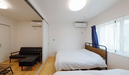 B/Accommodates four-person, Non Smoking