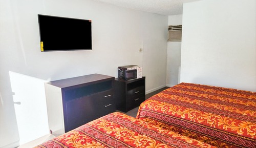 Standard Room, 2 Queen Beds, Non Smoking