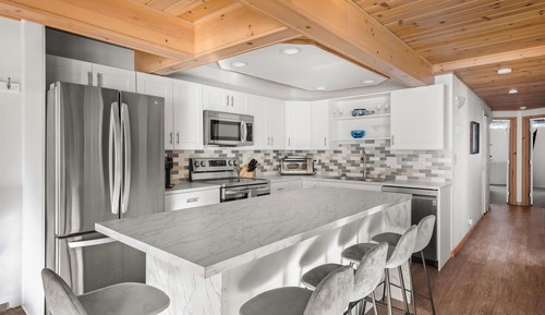 Condo, 3 Bedrooms