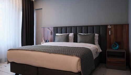 Family Suite, City View