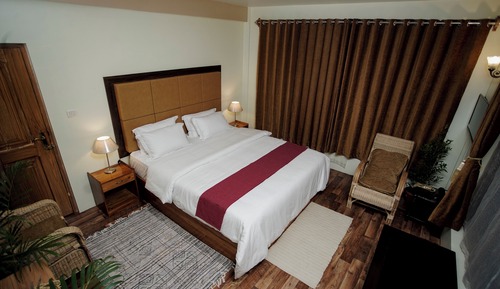 Deluxe Double Room, Valley View