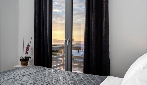 Honeymoon Villa, Sea View