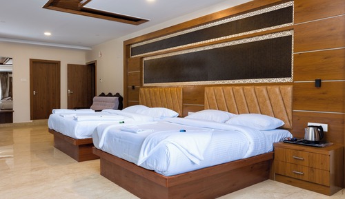 Royal Studio Suite