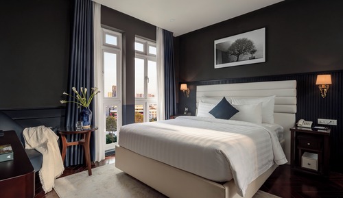 Deluxe double city view room