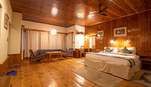 Royal Room, Park View