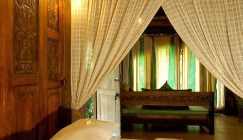 Deluxe bungalow with garden view
