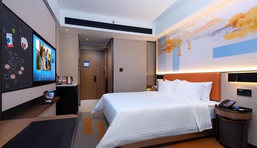 Comfort Single Room, City View