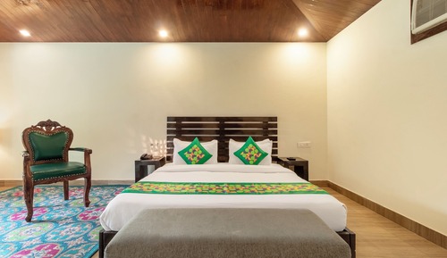 Premium Room